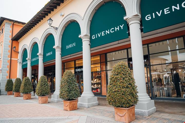 Una giornata tra Serravalle Designer Outlet e le perle della costa ligure