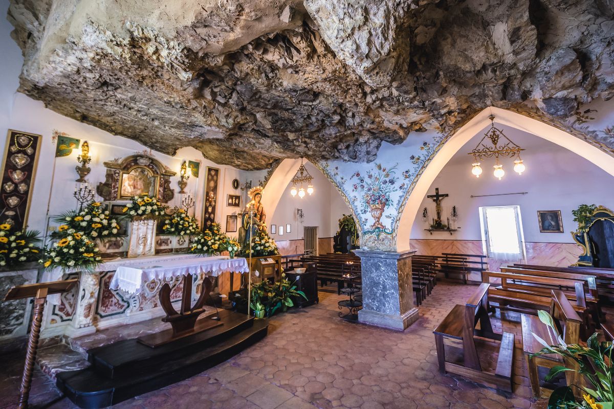 santuario-madonna-della-rocca-sicilia