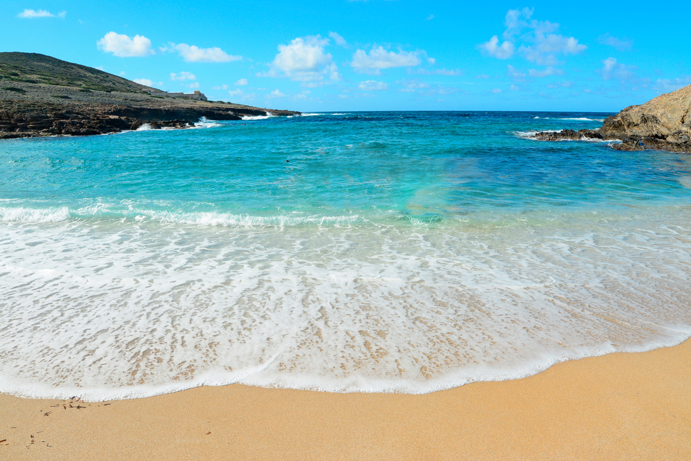 La spiaggia-miniera della Sardegna è il tesoro segreto a 40 minuti da Sassari