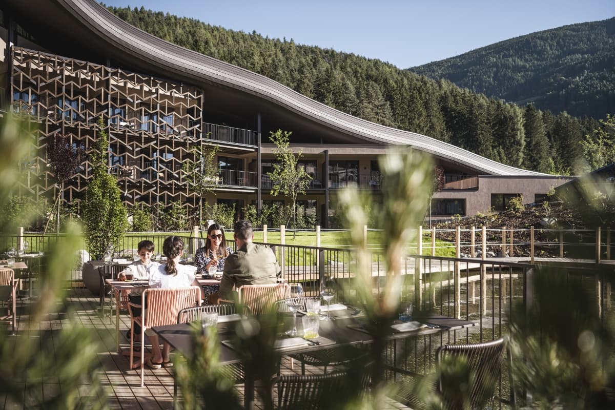 La montagna come non l’avete mai vista: a due passi da Brunico esiste una struttura all’avanguardia per godere della montagna (anche) in modo moderno