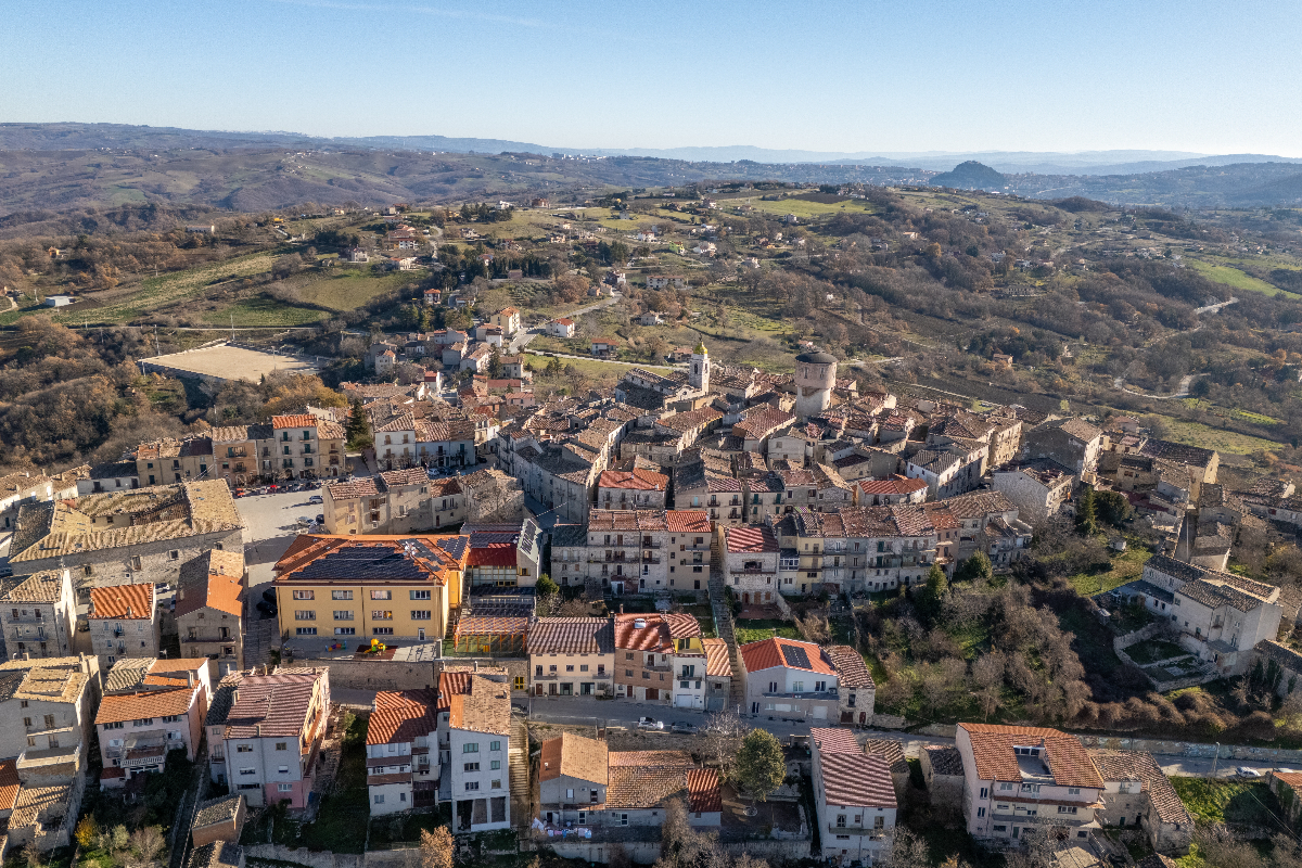 Il borgo più bello delle colline molisane ti aspetta per una festa all'insegna del vino