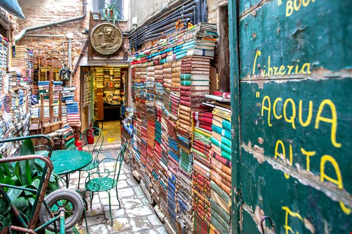 libreria acqua alta