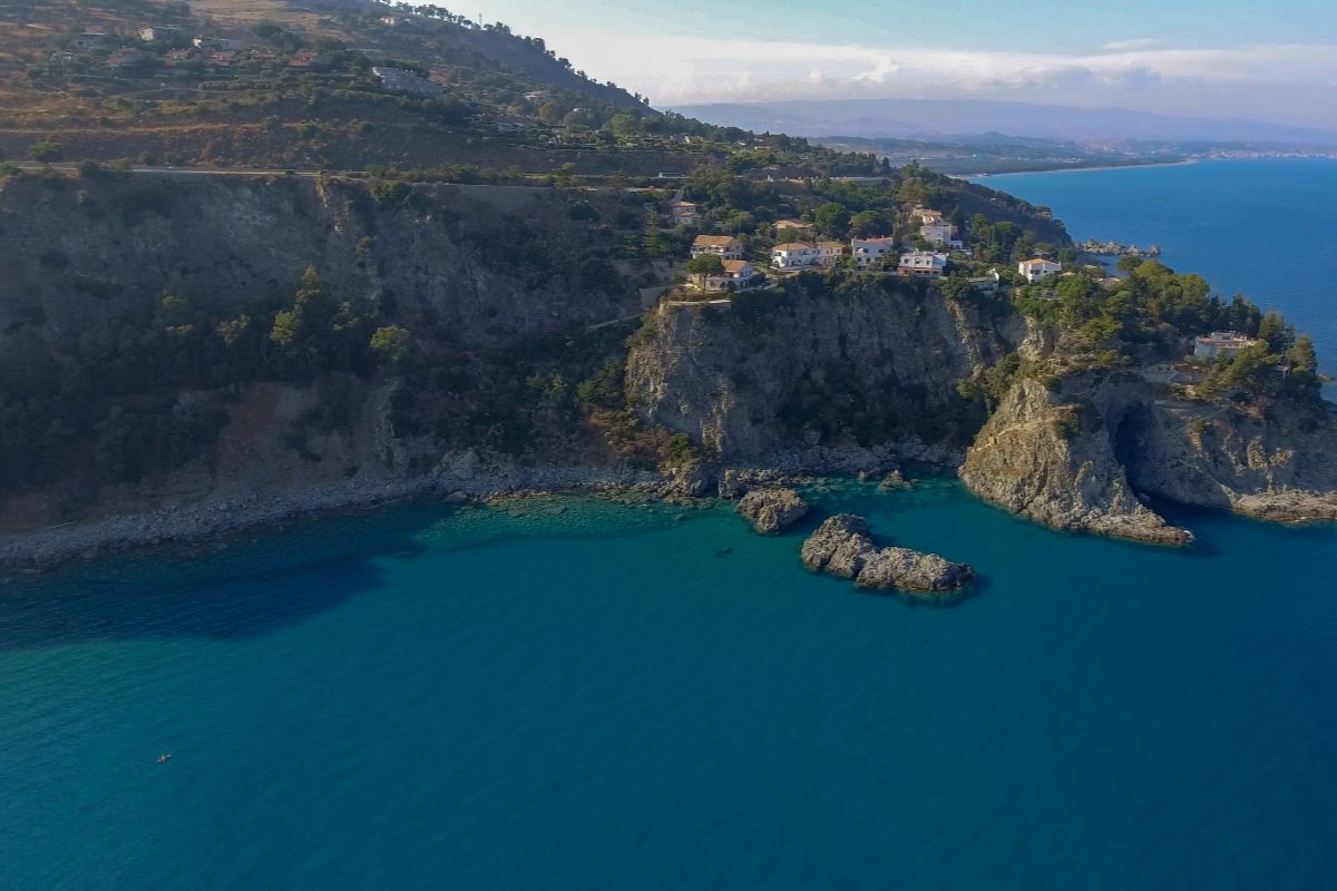 spiaggia-di-caminia_1328149136