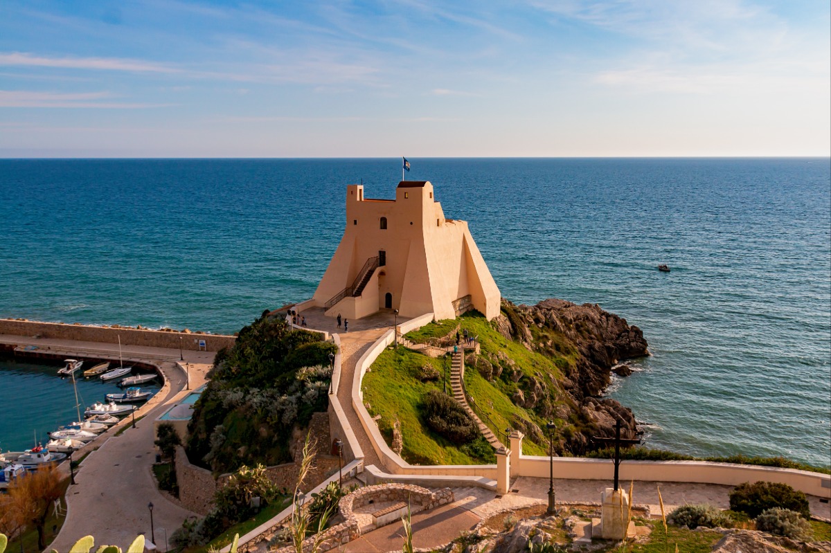 torre truglia sperlonga_1959686800_1200x799