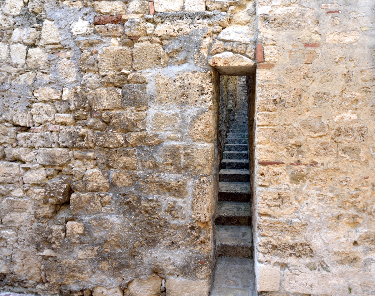 Ruetta_shutterstock_661800172