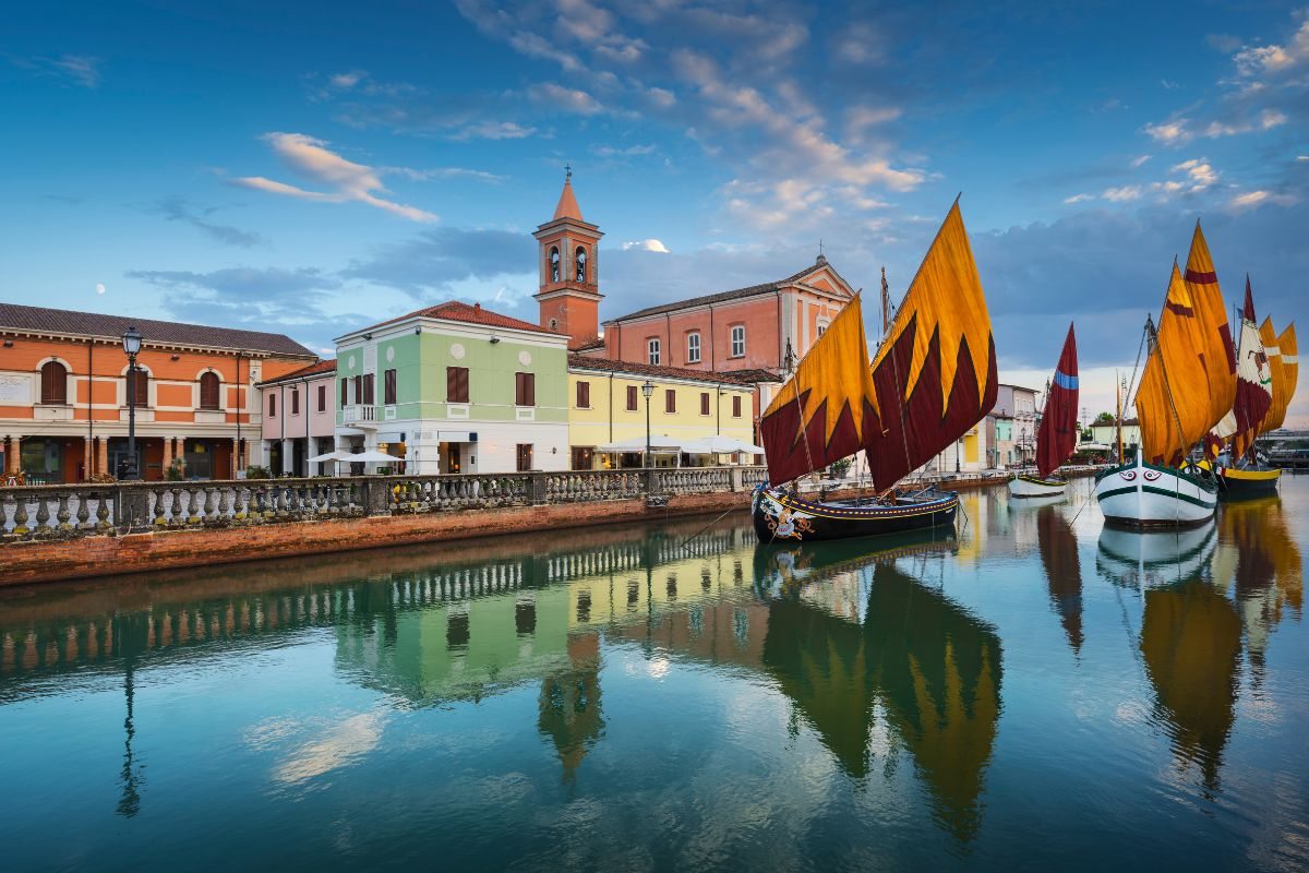 Leonardo da Vinci era qui il 6 settembre 1502 e gli diede il nome: è l'unico Porto Canale Leonardesco in Italia
