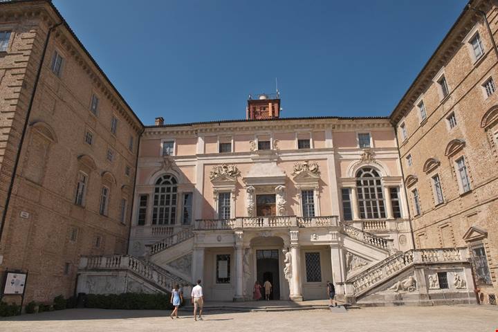 Il Piemonte diventa terra dei re: le residenze sabaude come non le hai mai viste