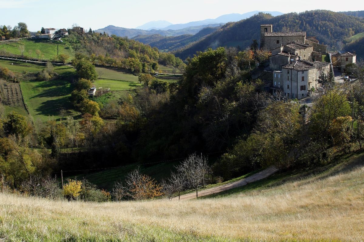 10 borghi da visitare per chi ama l'autunno: idee per gite fuori porta in Italia
