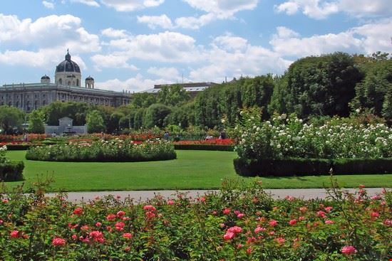 Volksgarten Fonte: ©Pablo Debat - Shutterstock ©Pablo Debat - Shutterstock ©Pablo Debat - Shutterstock