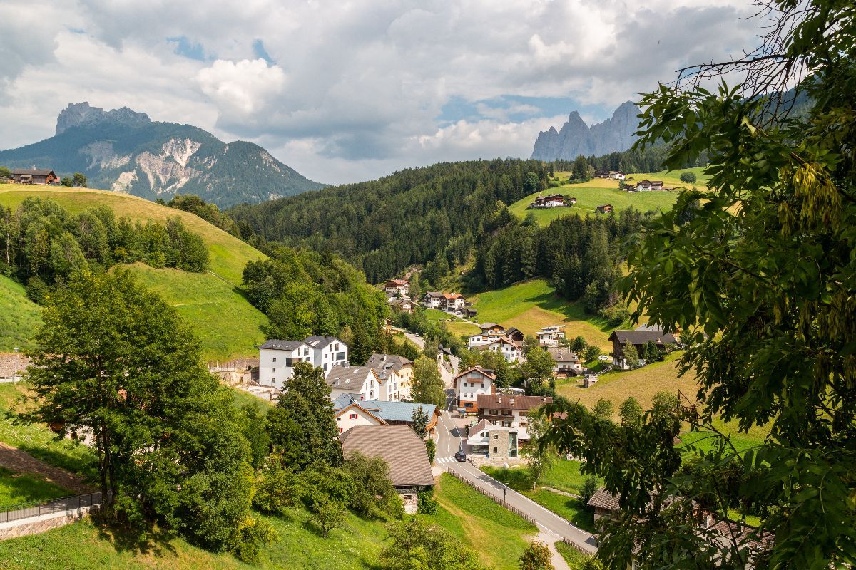 3 borghi della Val di Funes dove la montagna in autunno si fa da fiaba