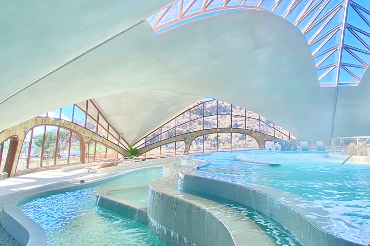 Gran Canaria Wellness: il lato rigenerante dell’isola tra spa, talassoterapia e yoga vista oceano