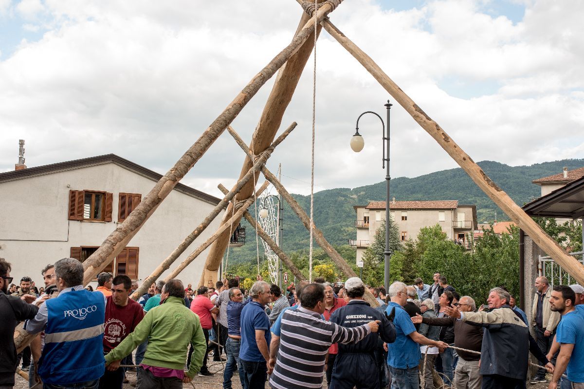 Anche la Basilicata ha le sue Dolomiti: qui puoi camminare su un ponte tibetano lungo quasi 600 metri