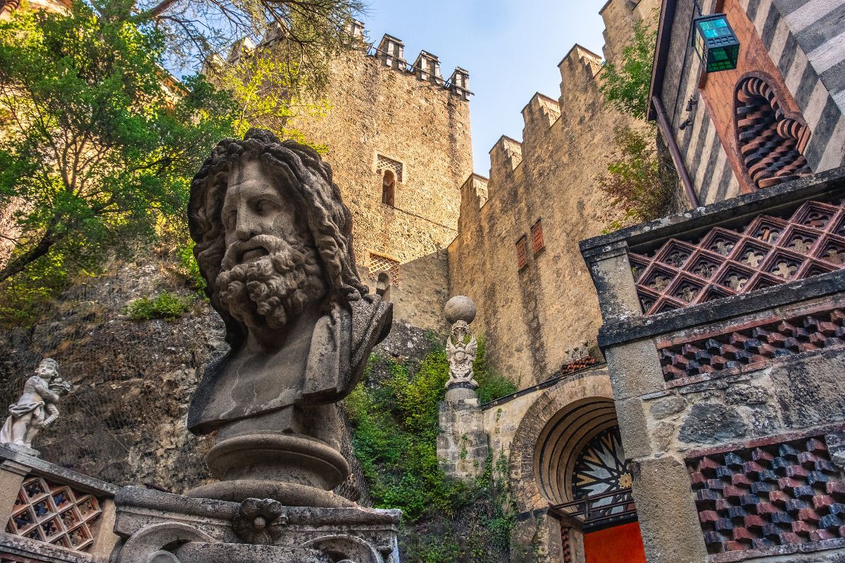 Dove si trova il castello più 'orientale' d'Italia? Questa rocca curiosa è vicino Bologna