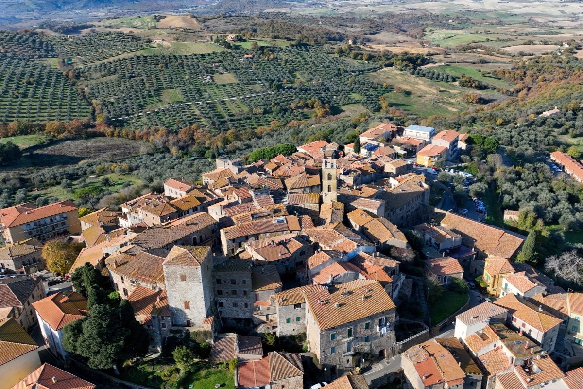 Questi 3 borghi della Maremma sono favole d'autunno: itinerario in provincia di Grosseto