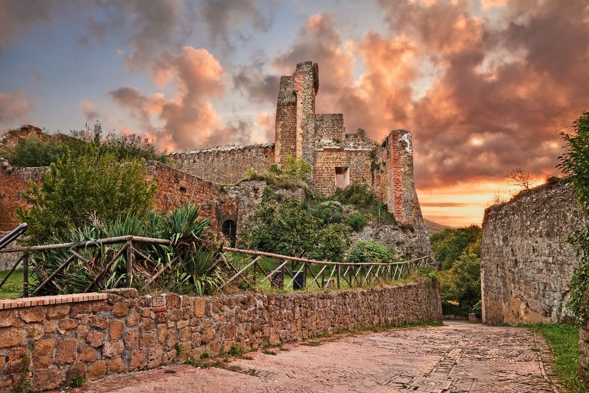 Questi 3 borghi della Maremma sono favole d'autunno: itinerario in provincia di Grosseto