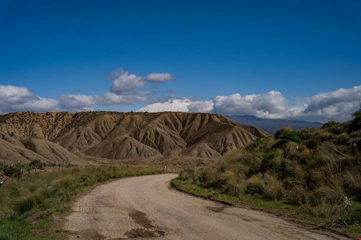In Sicilia c’è una strada dove sembra di essere in Irlanda