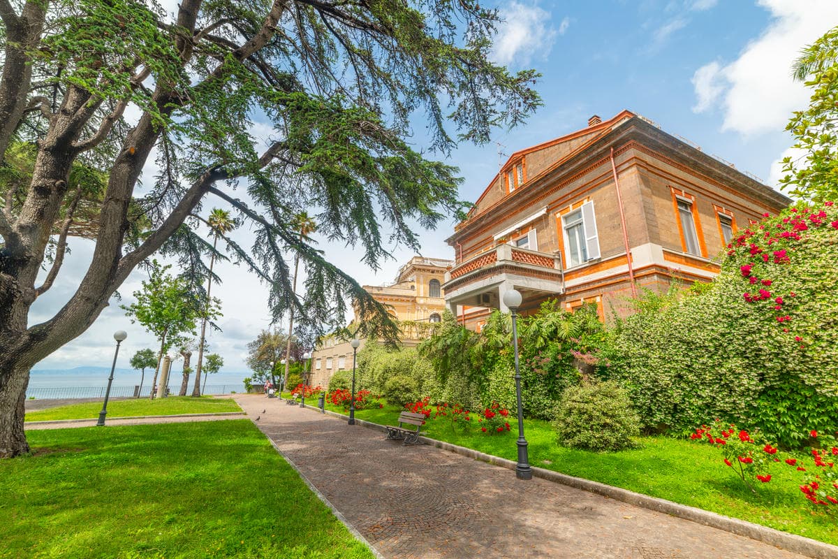7 buoni motivi per visitare Sorrento a novembre: qui l'autunno diventerà solo un brutto ricordo
