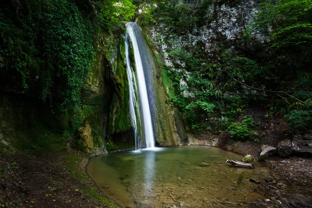 Le 6 cascate più belle d'Italia da scoprire in autunno