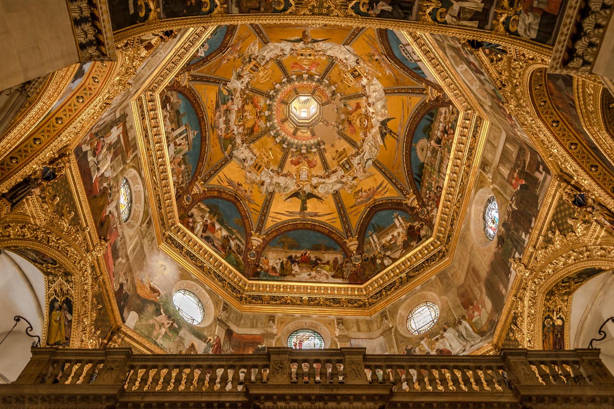 Tra le colline delle Marche c'è la capitale della fede italiana: questo santuario è un vero luogo di pace e meraviglia