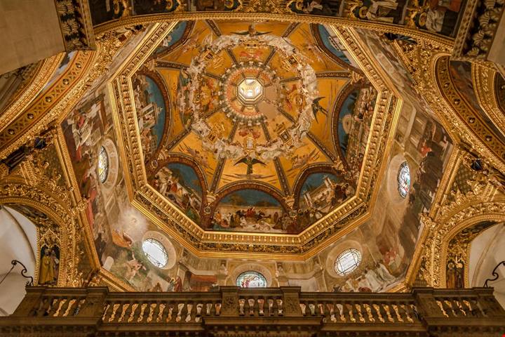 Tra le colline delle Marche c'è la capitale della fede italiana: questo santuario è un vero luogo di pace e meraviglia