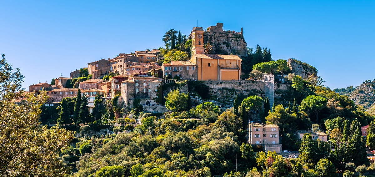 A mezz’ora dall’Italia c’è la “città dei fiori”: un balcone di meraviglia sulla Costa Azzurra