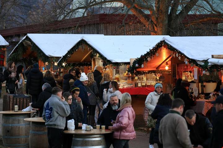 Nella città delle terme in Trentino c'è un mercatino di Natale per veri nobili: non lasciartelo scappare