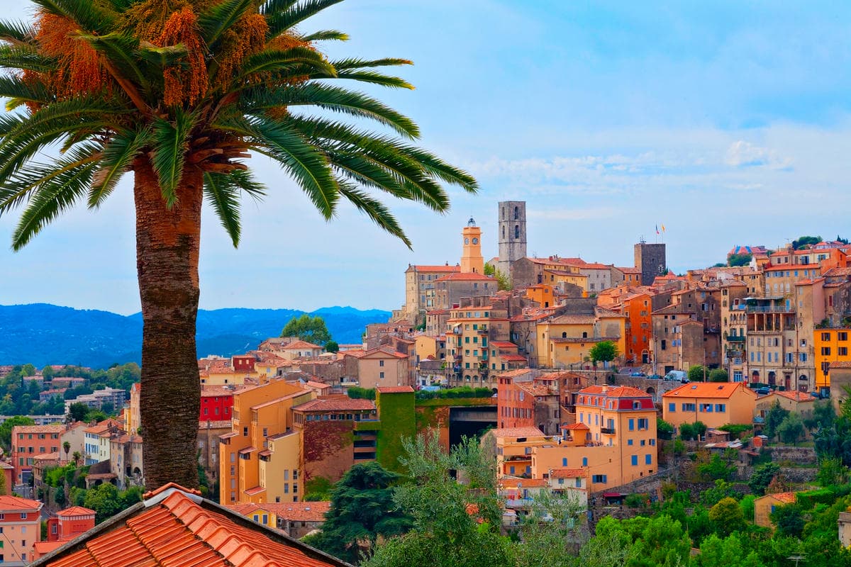 3 borghi della Costa Azzurra dove l'inverno sembra non voler arrivare: sole e bellezza qui durano 365 giorni all'anno