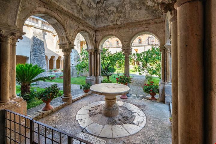 A un'ora da Roma c'è una delle abbazie più antiche d'Italia: è un vero capolavoro dell'arte gotica