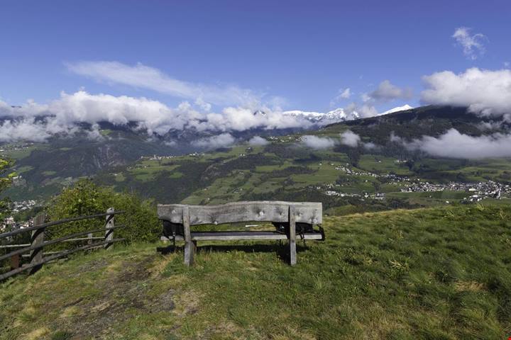 È l'unico borgo italiano diviso in tre: per visitarlo ci vogliono tre volte tanto, ma la sua è una bellezza triplicata