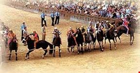Il Palio di Siena - Visione della corsa da Piazza del Campo