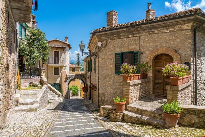 2000 anni fa ne ha parlato anche Virgilio: non puoi perderti il gioiello nascosto dell'Alto Lazio