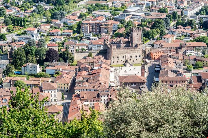 La più grande scacchiera del mondo è italiana, ma qui non possono giocarci tutti: la si usa solo in occasioni speciali