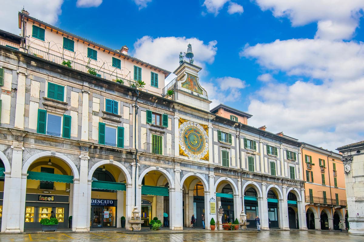 Le città dei portici in Lombardia perfette per una gita fuori porta durante le feste