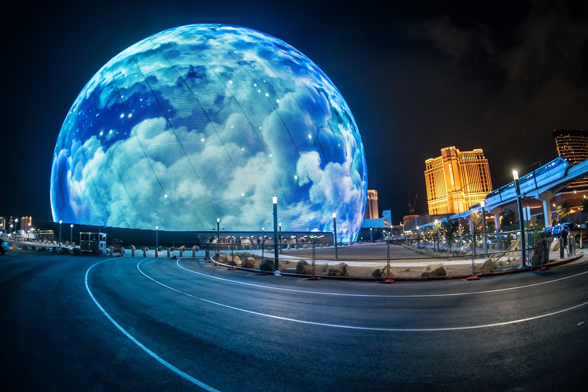 Sembra un'enorme pallone in mezzo alla città, ma è uno dei luoghi più moderni che sia mai stato inventato