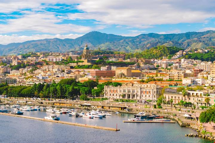 Oltre 2000 anni di storia e una cultura eterna: 4 città da visitare per un tuffo nel passato