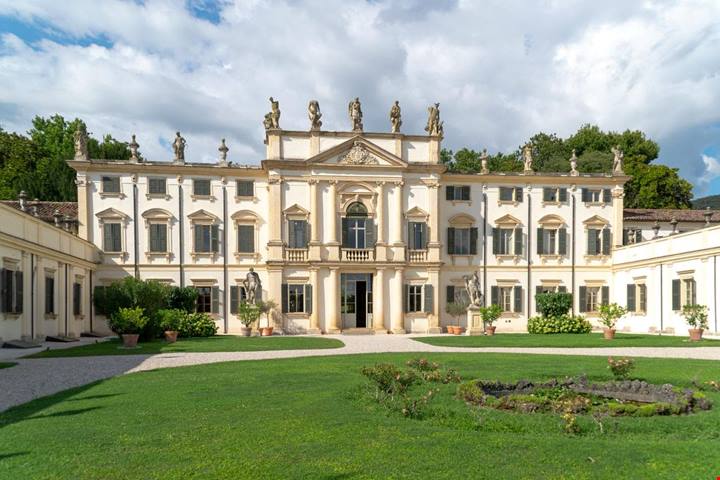 La Parigi di campagna si trova in Italia: tra le sue colline la bellezza d'artista la fa da padrona