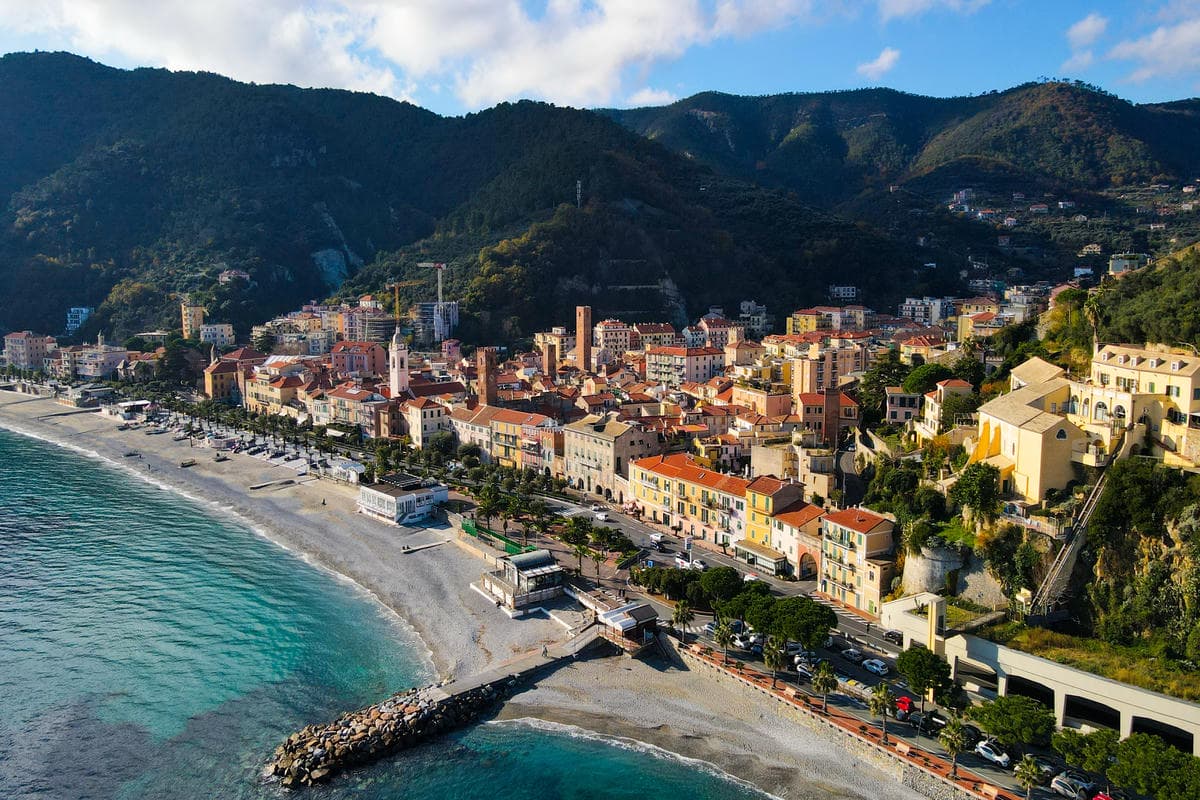 4 lettere e un passato glorioso: era una repubblica indipendente, oggi la scopri per il mare e i suoi piatti tipici