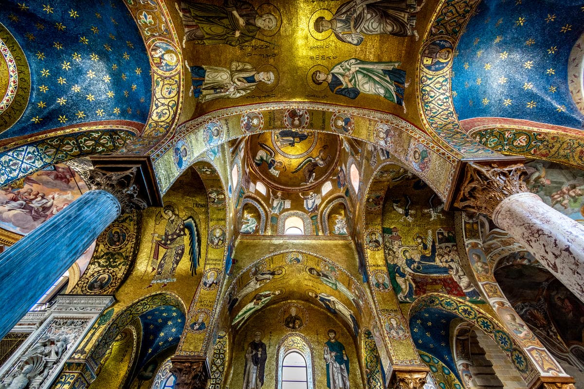 La chiesa più bella del mondo non è a Roma: qui hanno fatto le cose ancora più in grande, non saprai dove girarti a guardare
