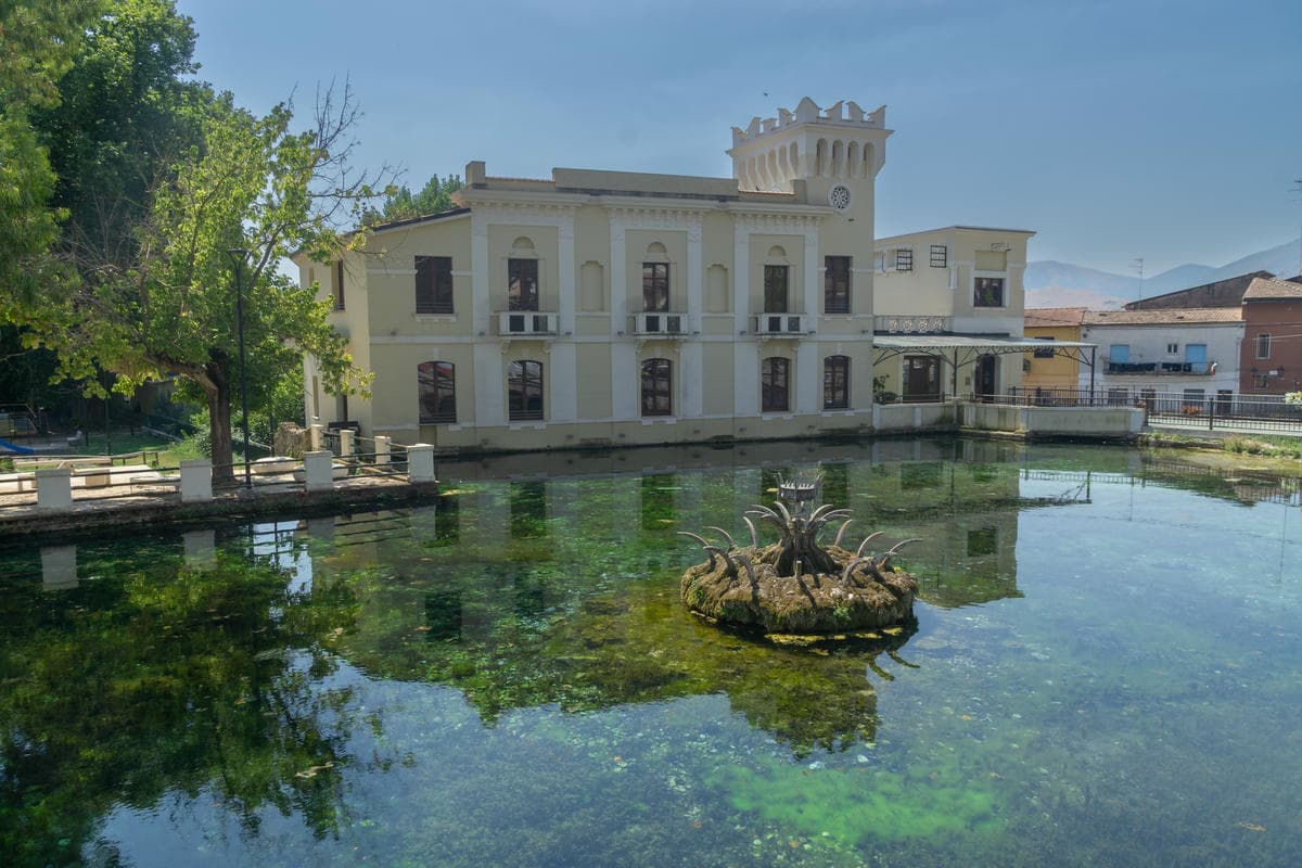 palazzo-liberty-venafro_2525765603