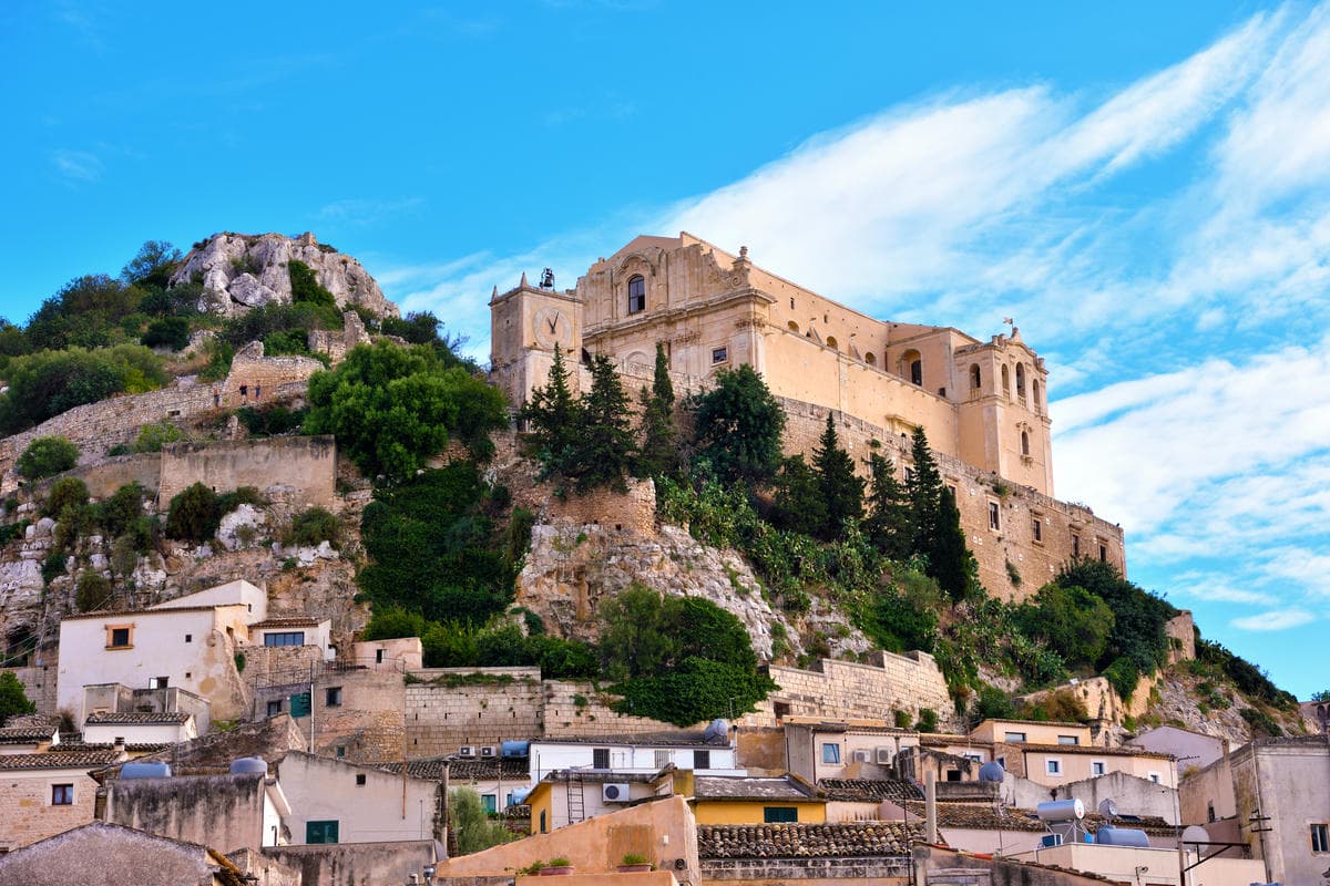 Dimenticati di Noto: la vera città barocca della Sicilia è un'altra, una volta vista non potrai farne a meno