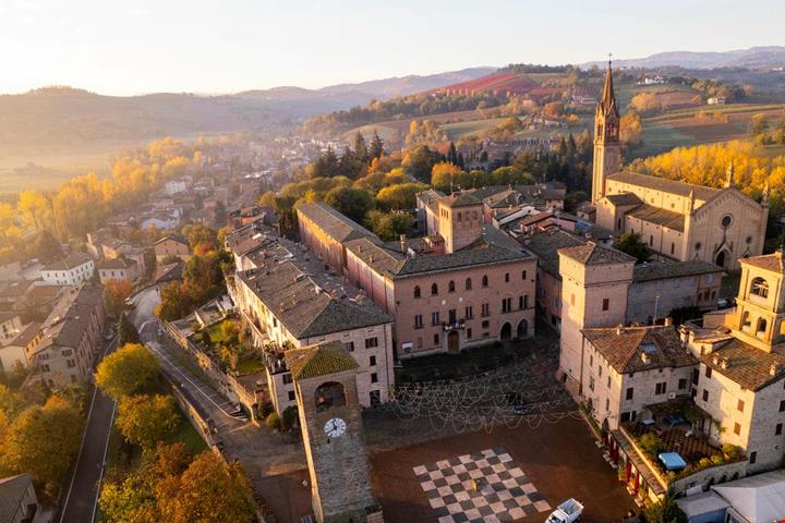 castelvetro-di-modena_2636439919
