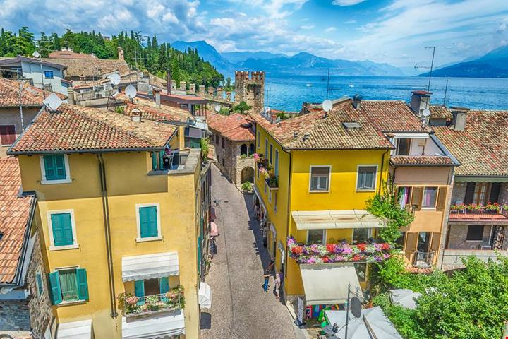 Se vuoi scoprire la città termale più bella d'Europa devi andare qui: lo facevano già i Romani 2000 anni fa