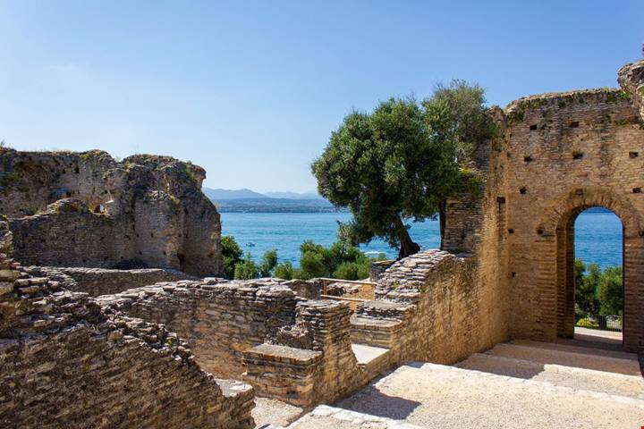 Se vuoi scoprire la città termale più bella d'Europa devi andare qui: lo facevano già i Romani 2000 anni fa