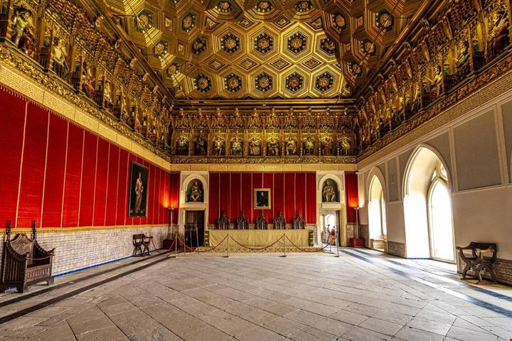 Il castello che ha ispirato Walt Disney sembra uscito dal mondo delle fiabe: ecco dove si trova