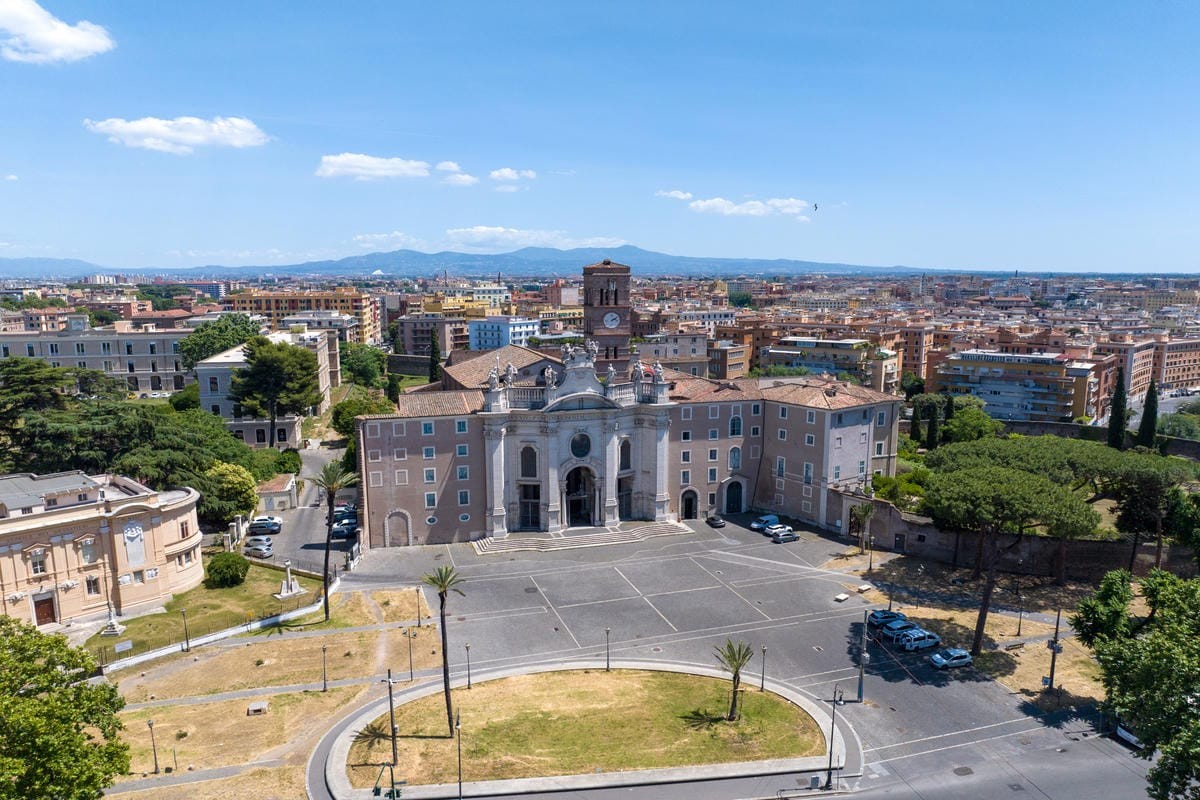 Unexpected Itineraries of Rome – Esquilino. Da Santa Croce In Gerusalemme all’ex Acquario Romano