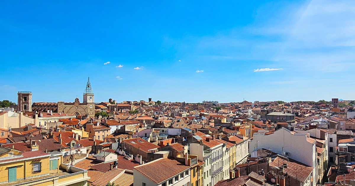 In questa città ai piedi dei Pirenei l'Art Déco incontra la Spagna: un gioiello francese ancora poco conosciuto