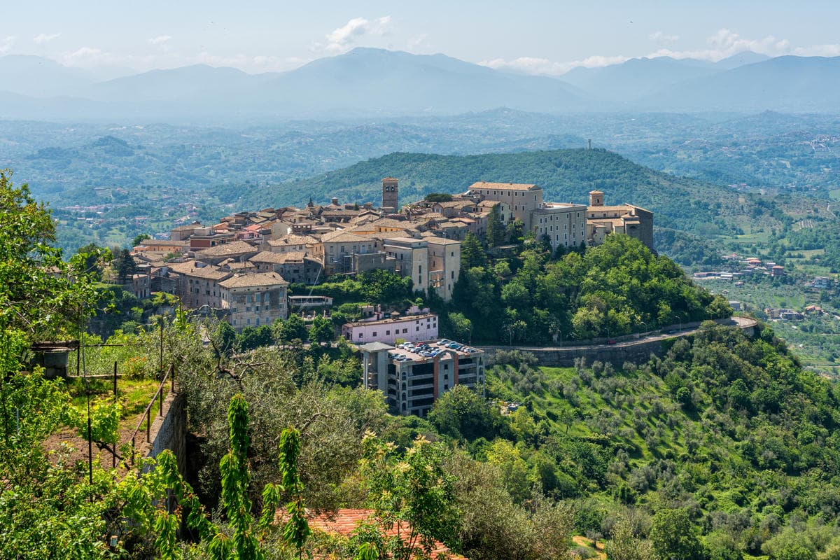 Veroli, il borgo delle mura ciclopiche in Ciociaria