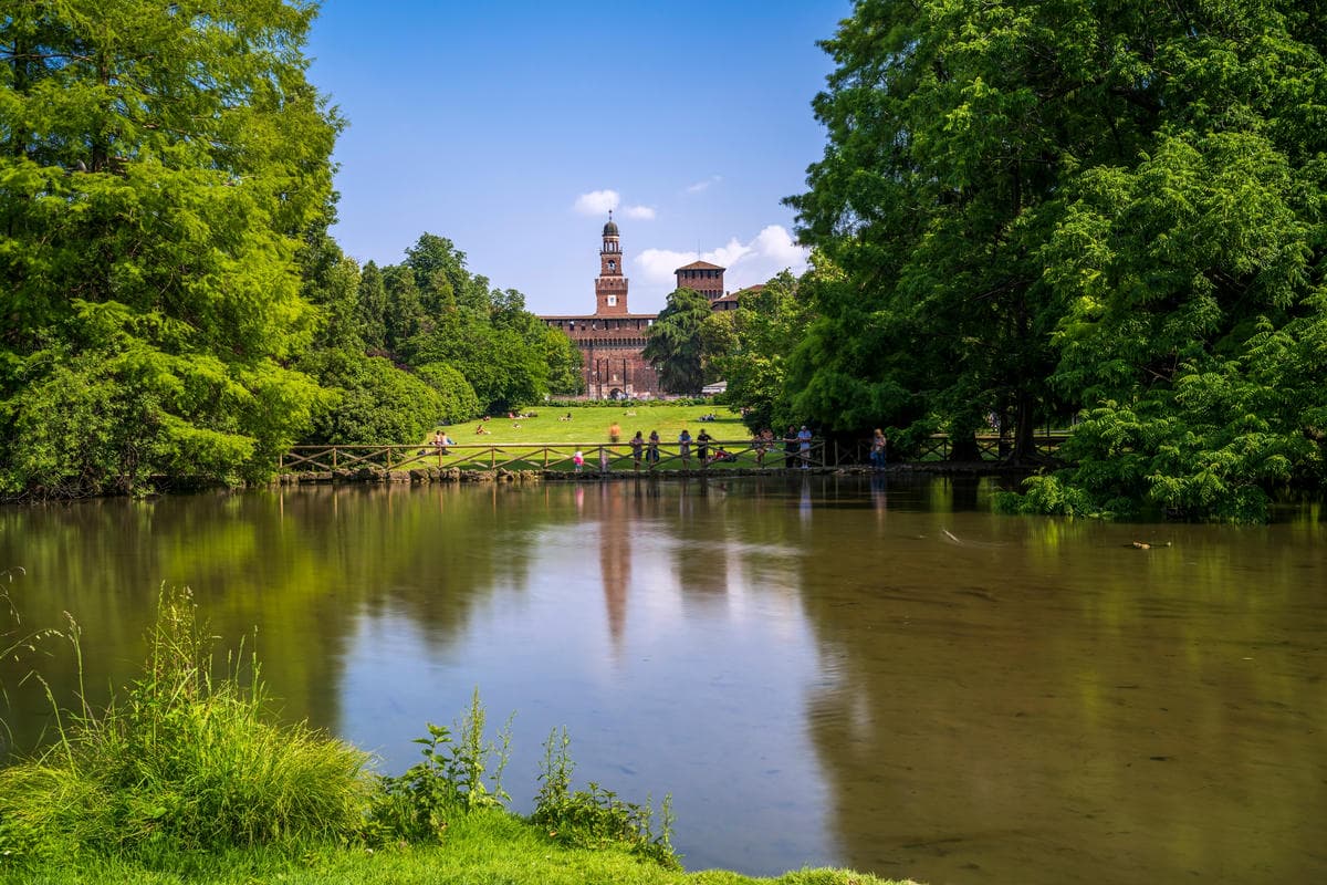 Ami i picnic all'aperto? Ecco 5 oasi verdi incontaminate in Italia perfette per una fuga di primavera fuori porta