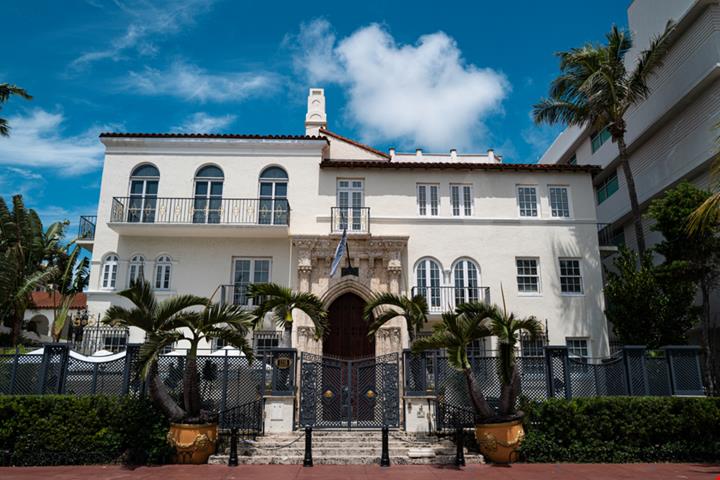 villa-versace-miami
