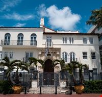 villa-versace-miami villa-versace-miami